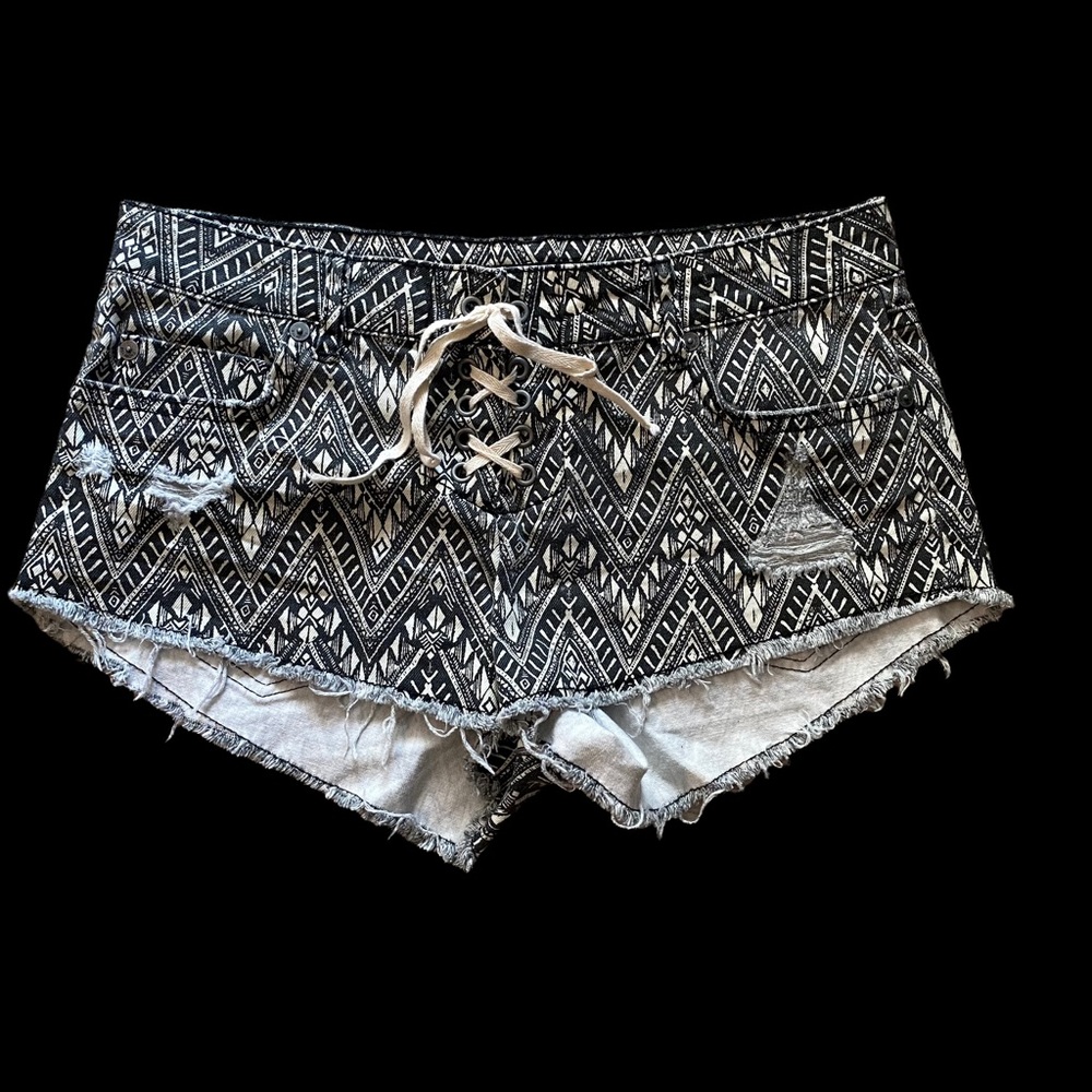 Billabong Cut Off Shorts. Size 26⚡️